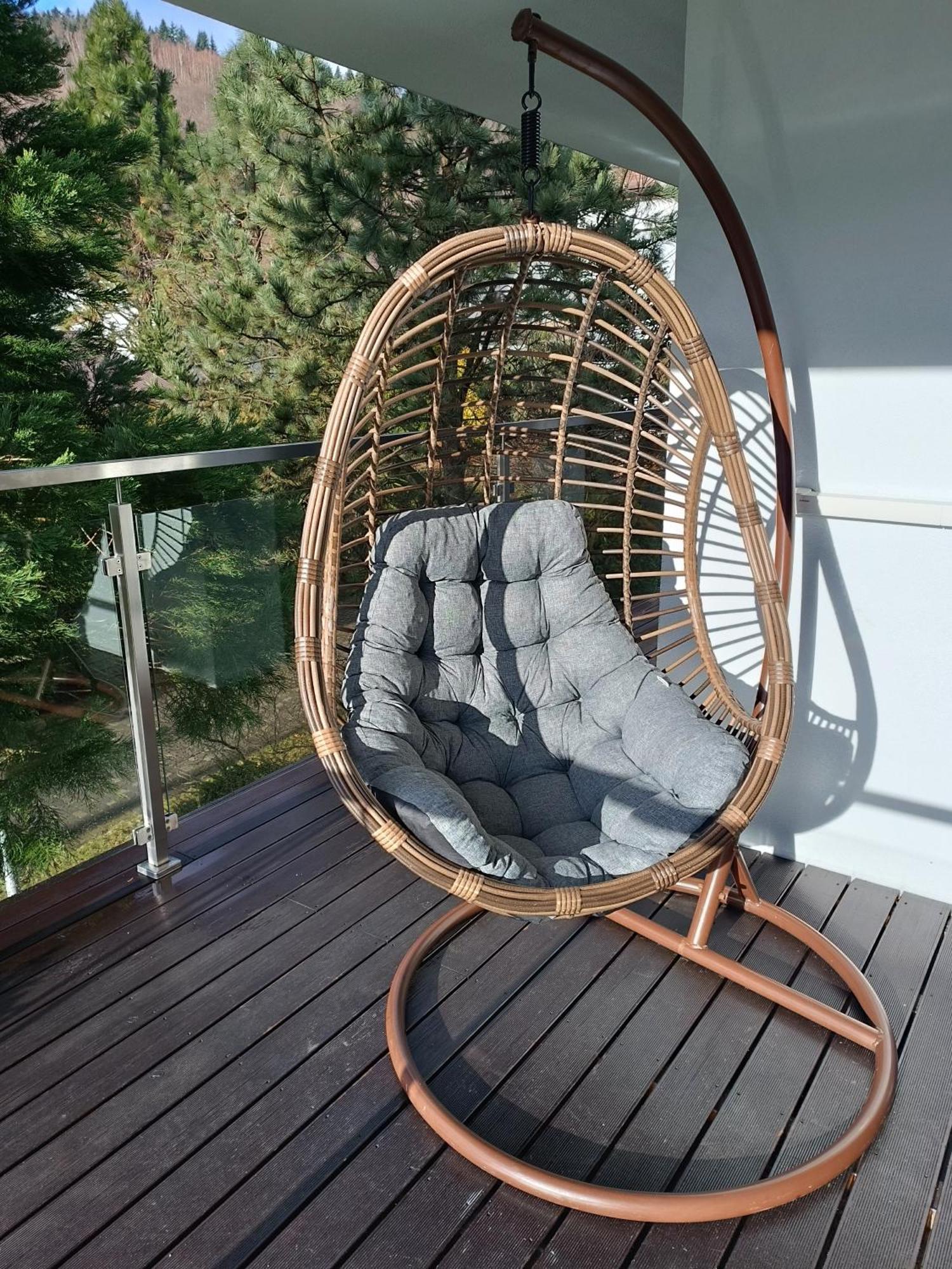 Madlen Kalinowa Sauna Grota Solna Apartment